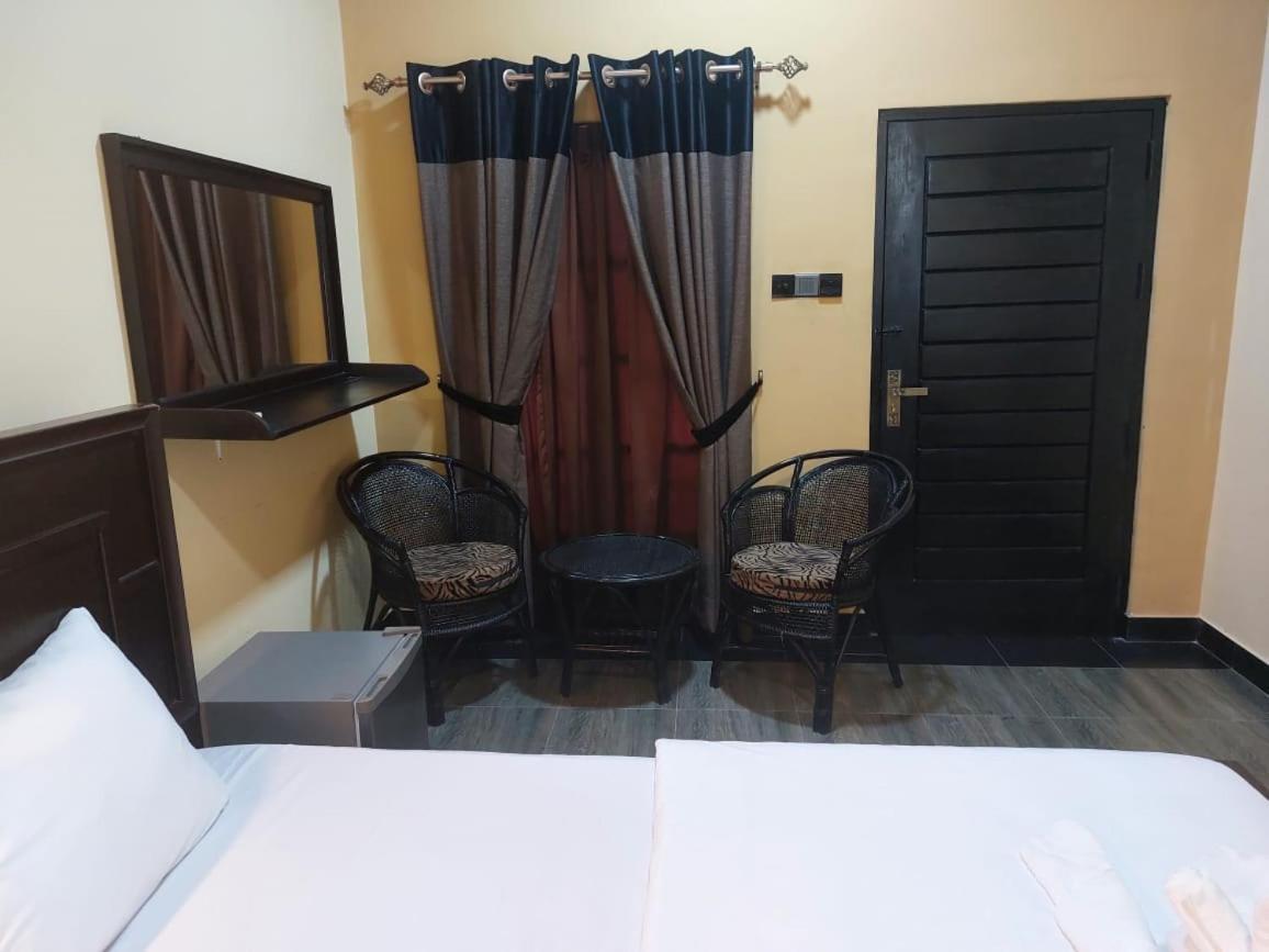 Bed and Breakfast Edwin'S Airport Garden Negombo Exterior foto