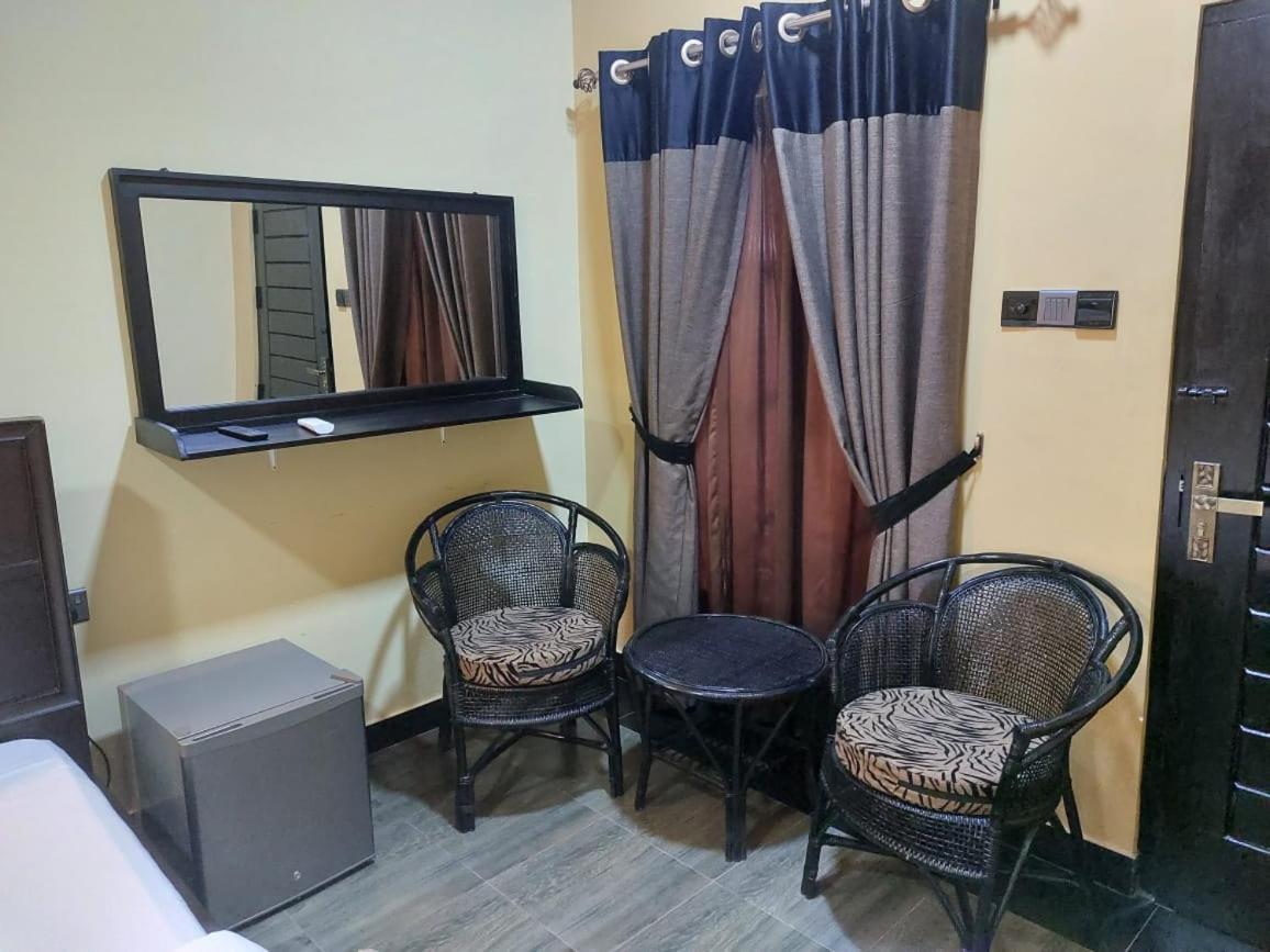Bed and Breakfast Edwin'S Airport Garden Negombo Exterior foto